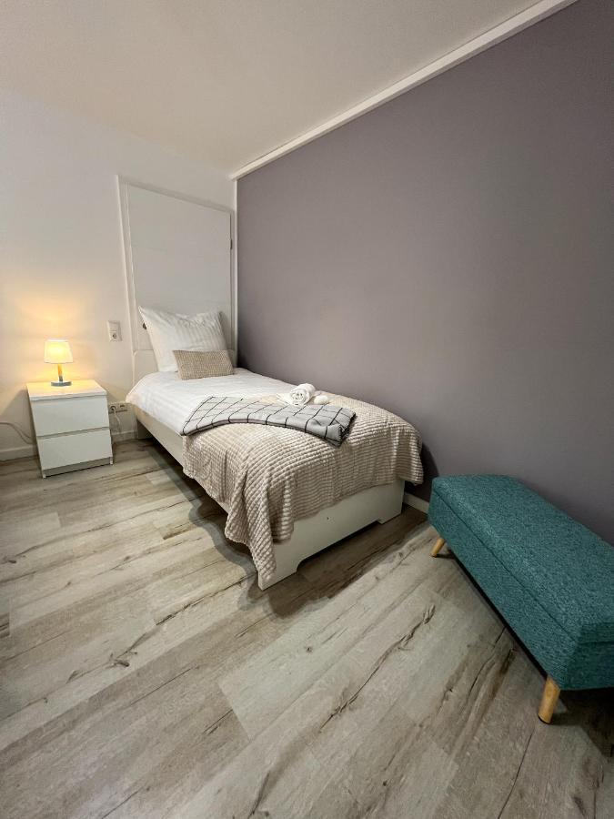 Home Inn Apartments - 201 Минден Экстерьер фото